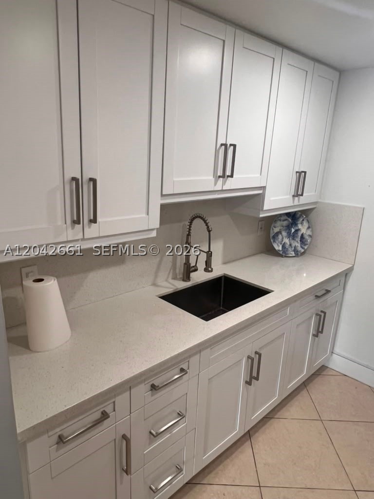 VECINO DEL MAR CONDO - Residential Lease