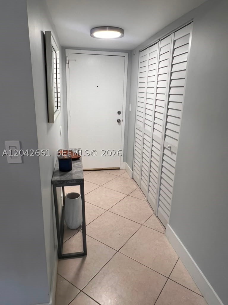 VECINO DEL MAR CONDO - Residential Lease