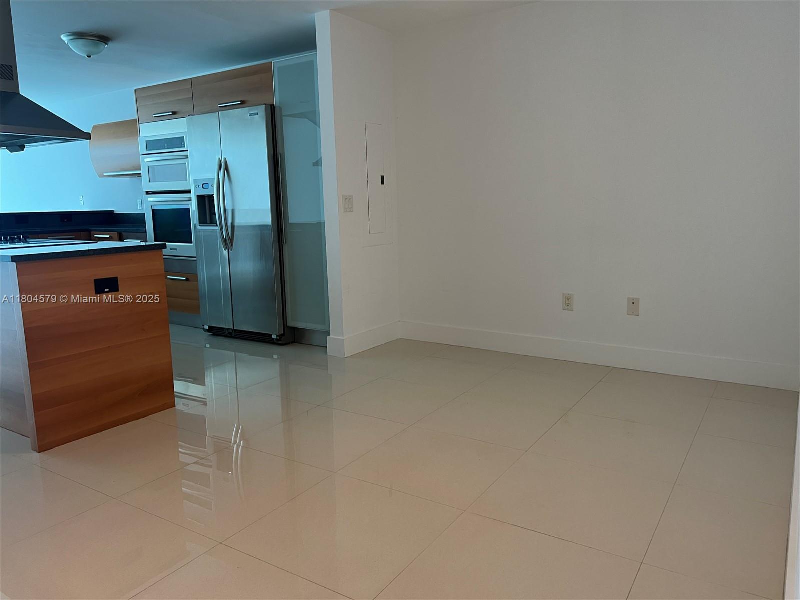 ARTECH RESIDENCES AT AVEN - Residential