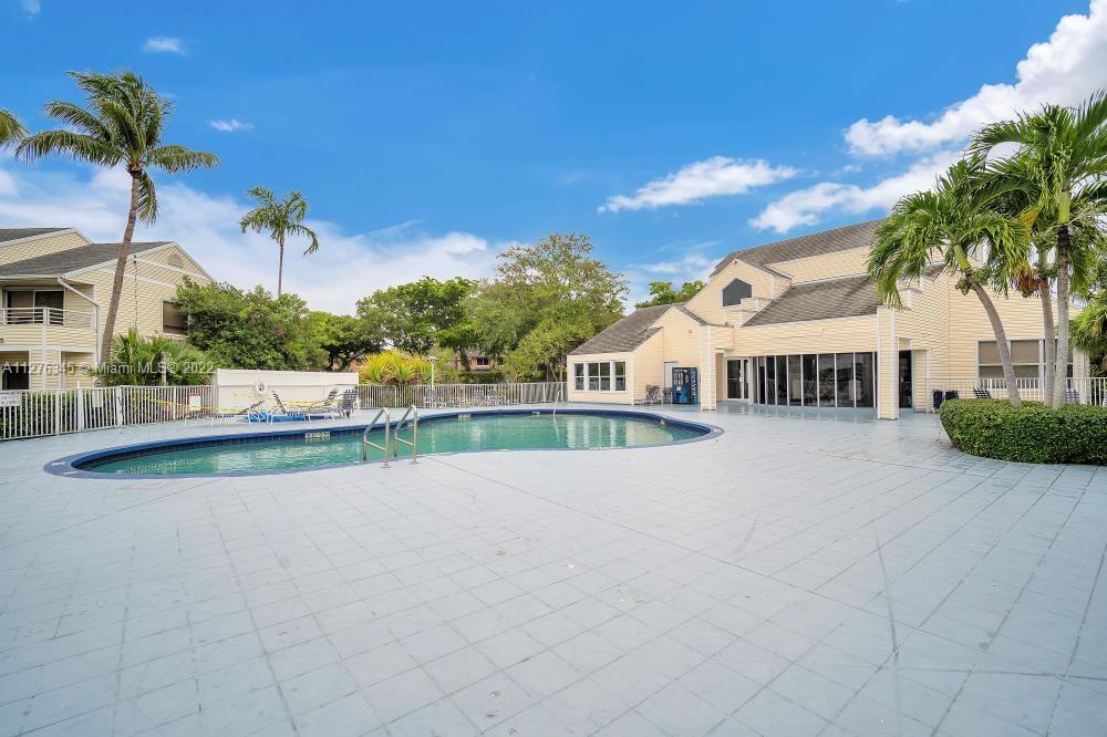SUMMER LAKE CONDO - Residential