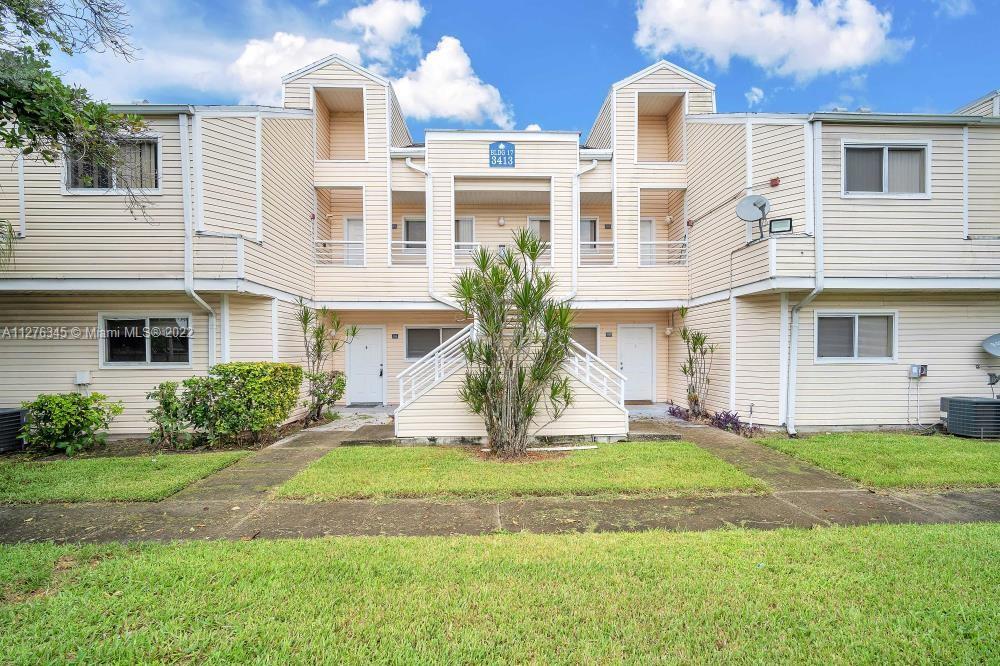 SUMMER LAKE CONDO - Residential