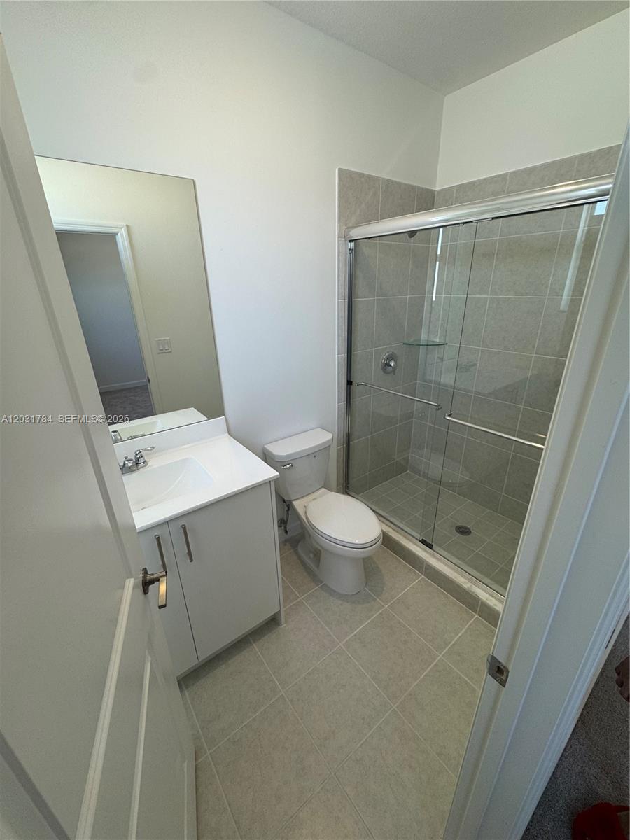 MIAMI LAND & DEVELOPMENT - Residential Lease