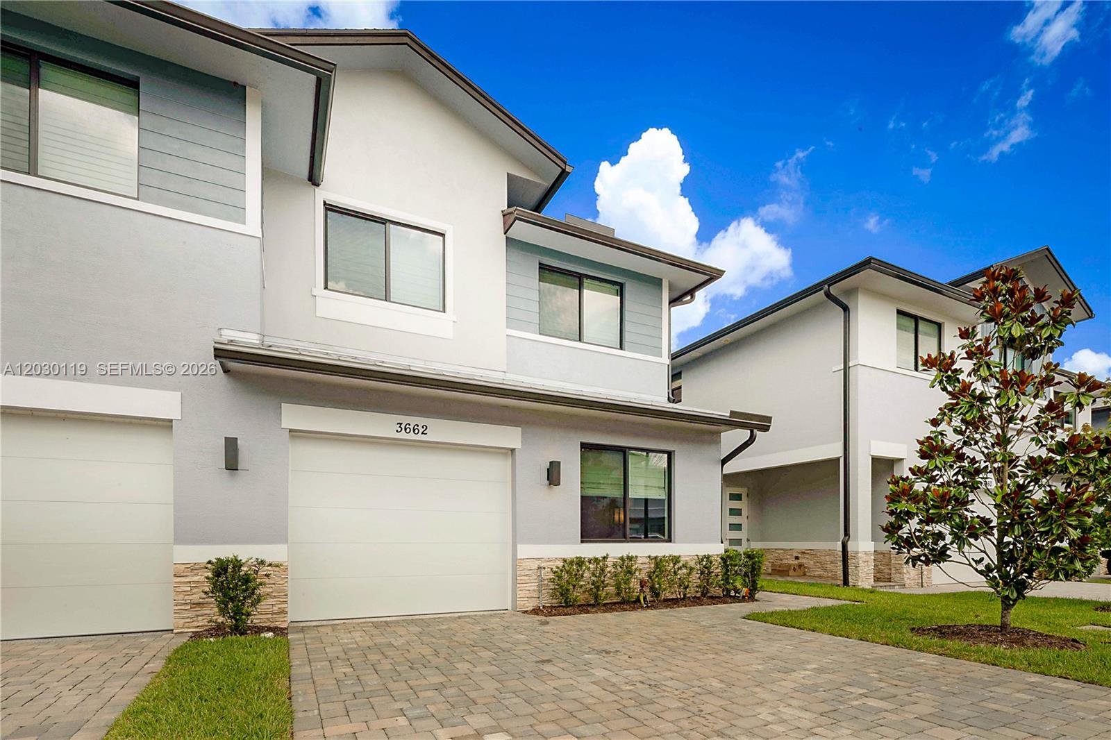 MAGNOLIA RIDGE OF PALM CI - Residential