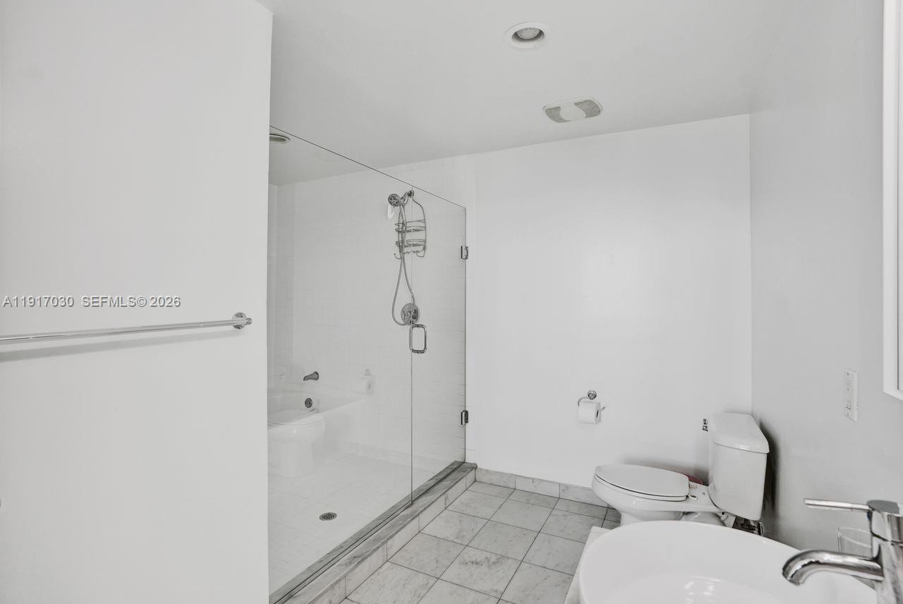 MARINABLUE CONDO - Residential