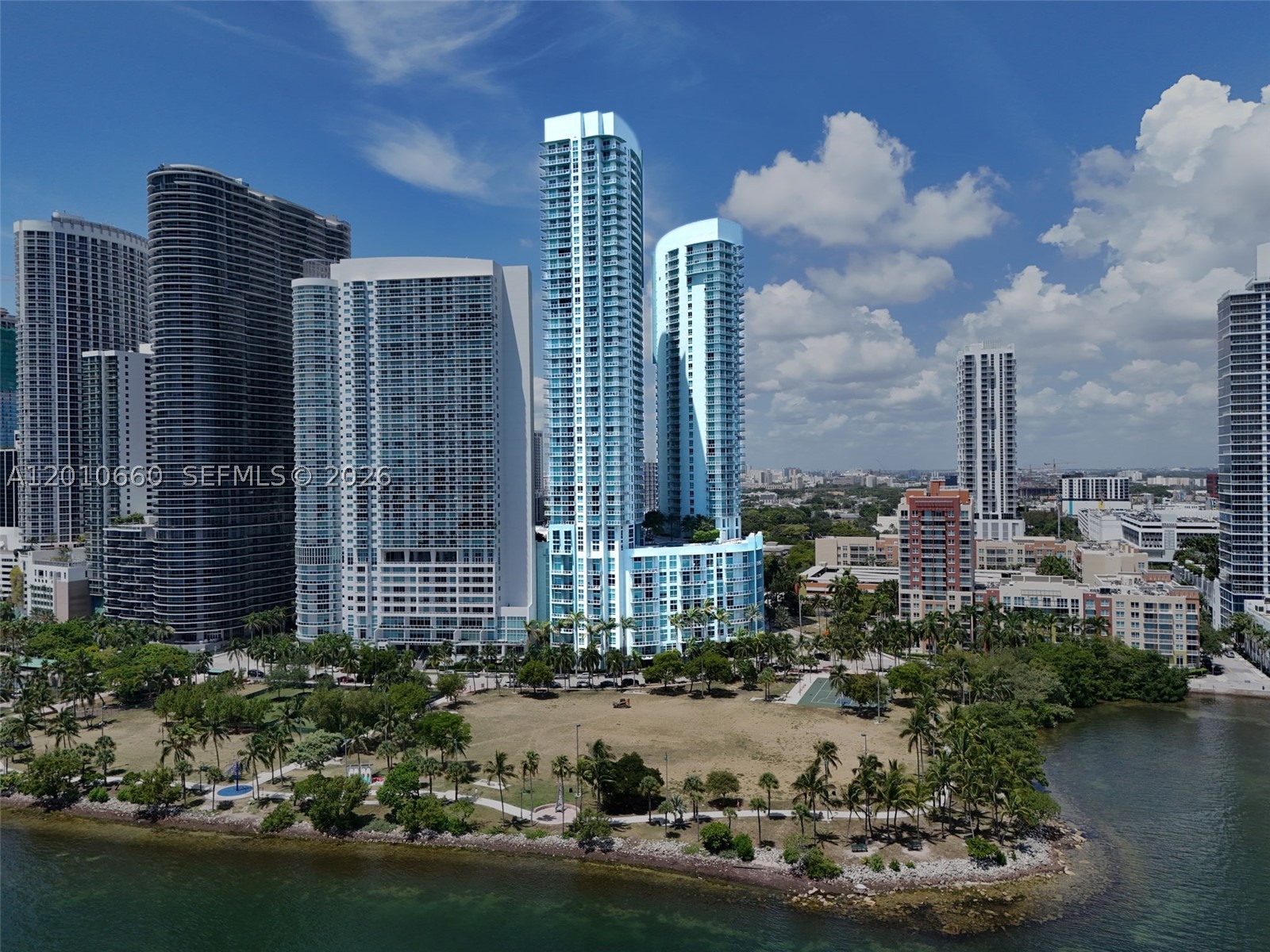 QUANTUM ON THE BAY CONDO - Residential
