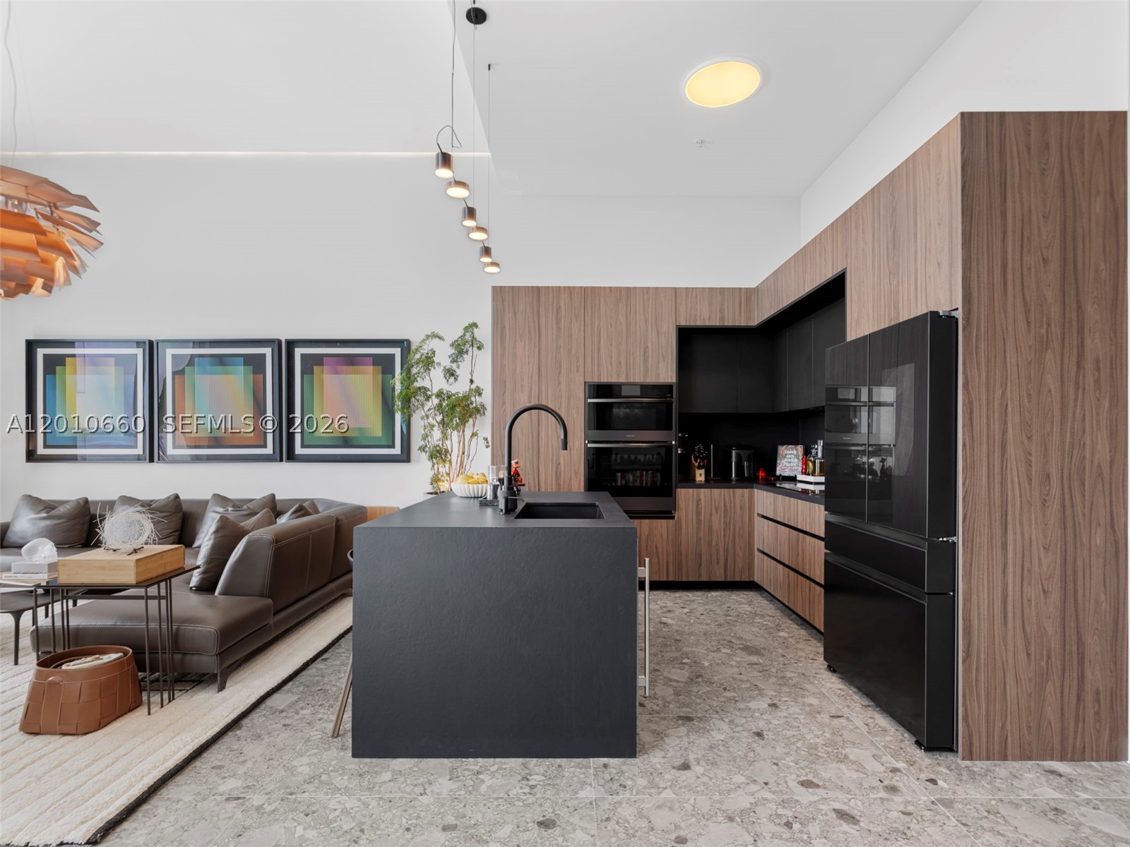QUANTUM ON THE BAY CONDO - Residential