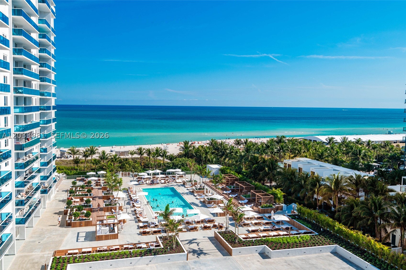 RONEY PALACE CONDO - Residential Lease