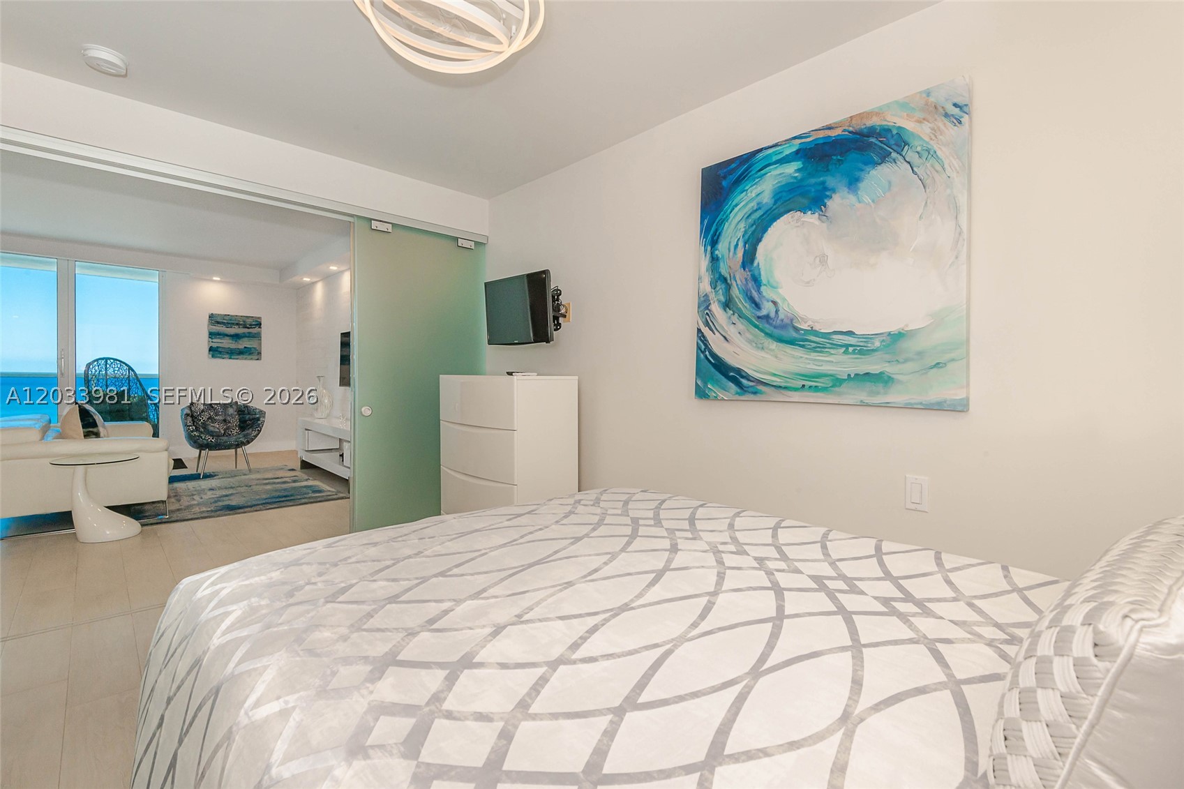 RONEY PALACE CONDO - Residential Lease