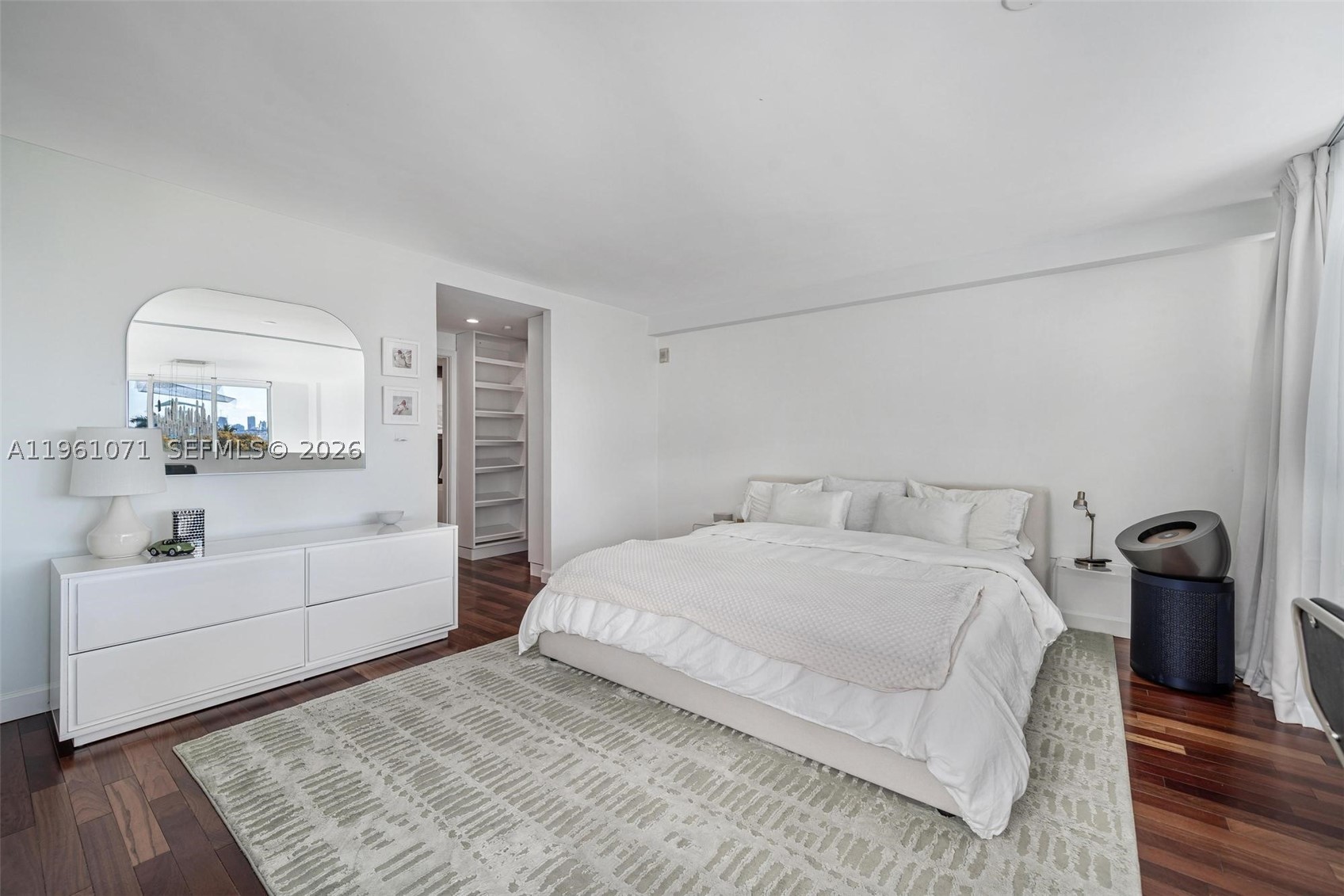 ABSOLUT CONDO - Residential