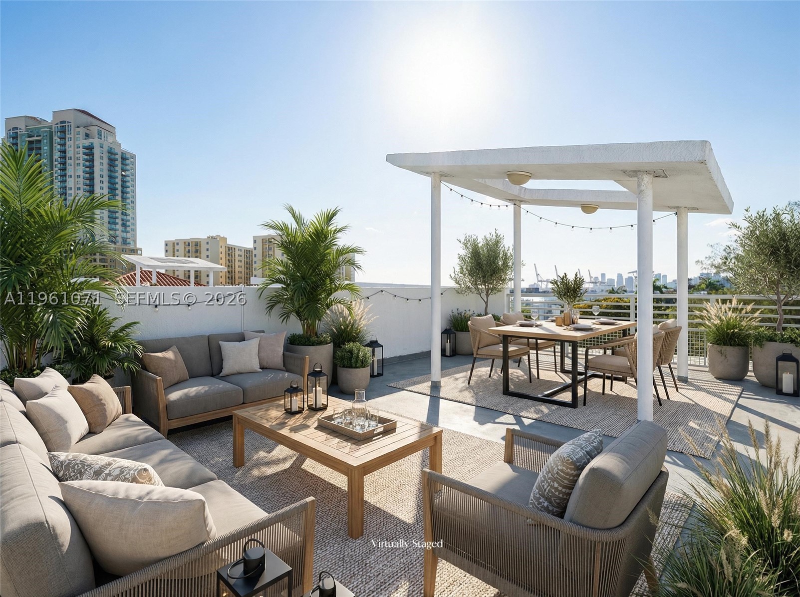 ABSOLUT CONDO - Residential
