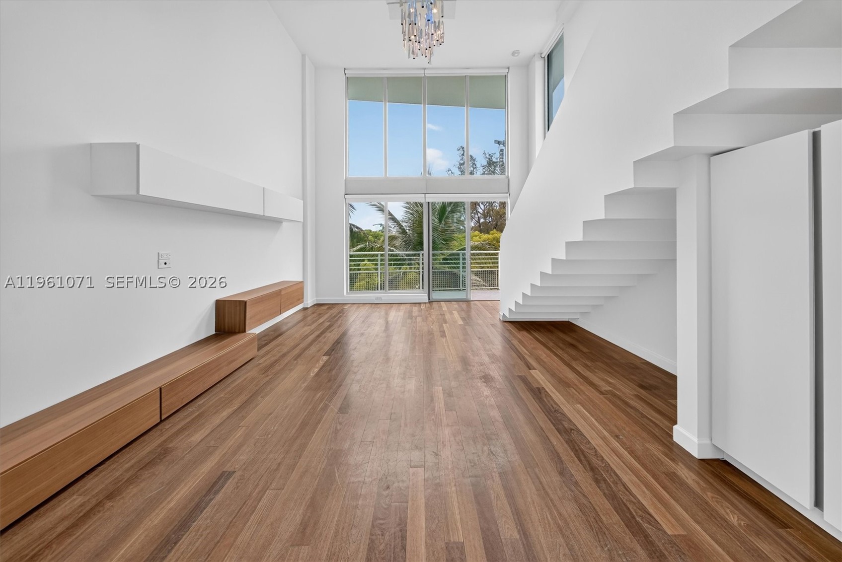 ABSOLUT CONDO - Residential