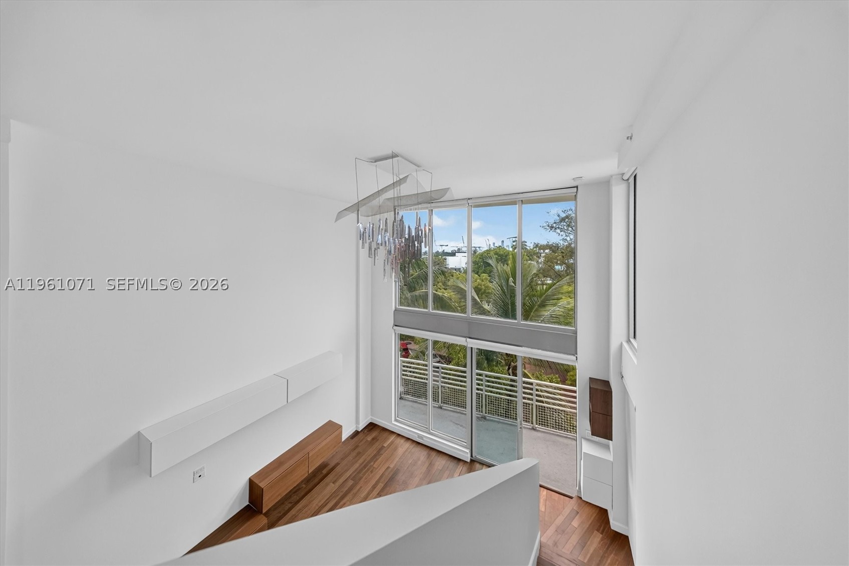 ABSOLUT CONDO - Residential