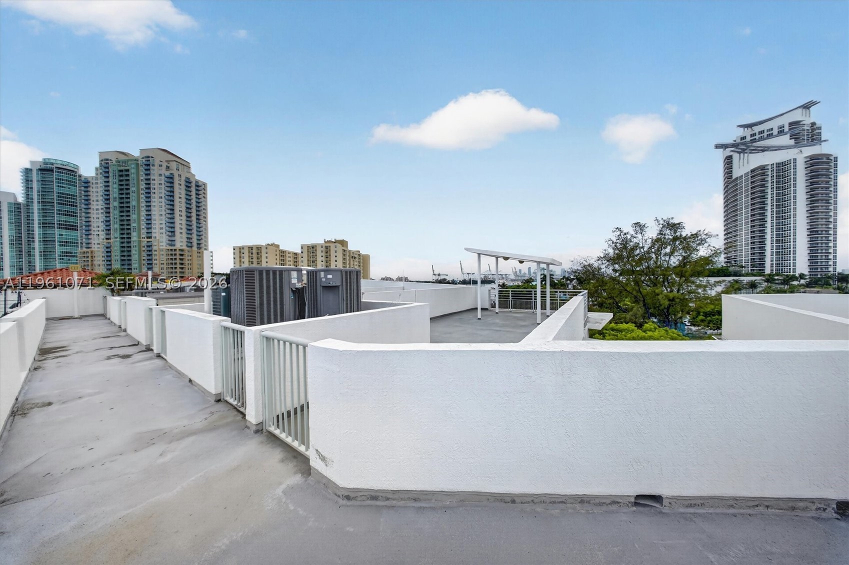 ABSOLUT CONDO - Residential