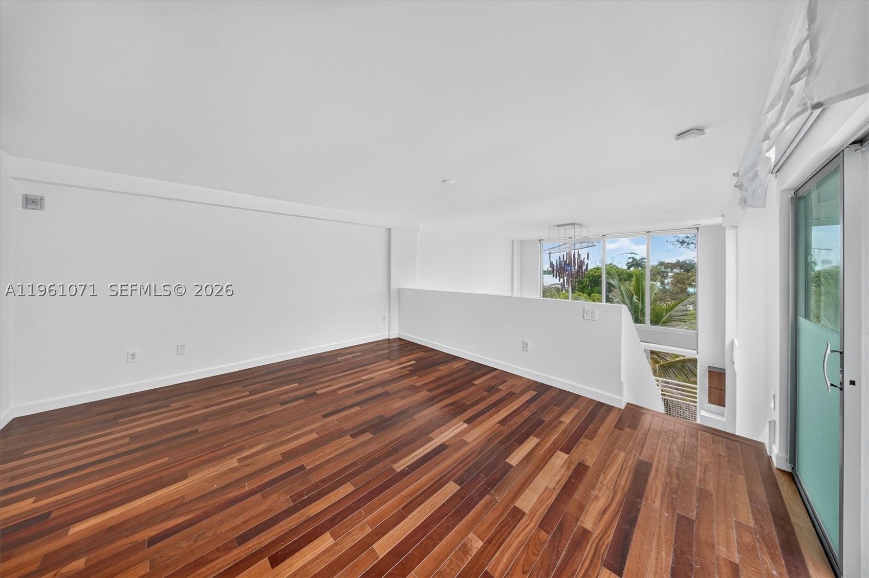 ABSOLUT CONDO - Residential