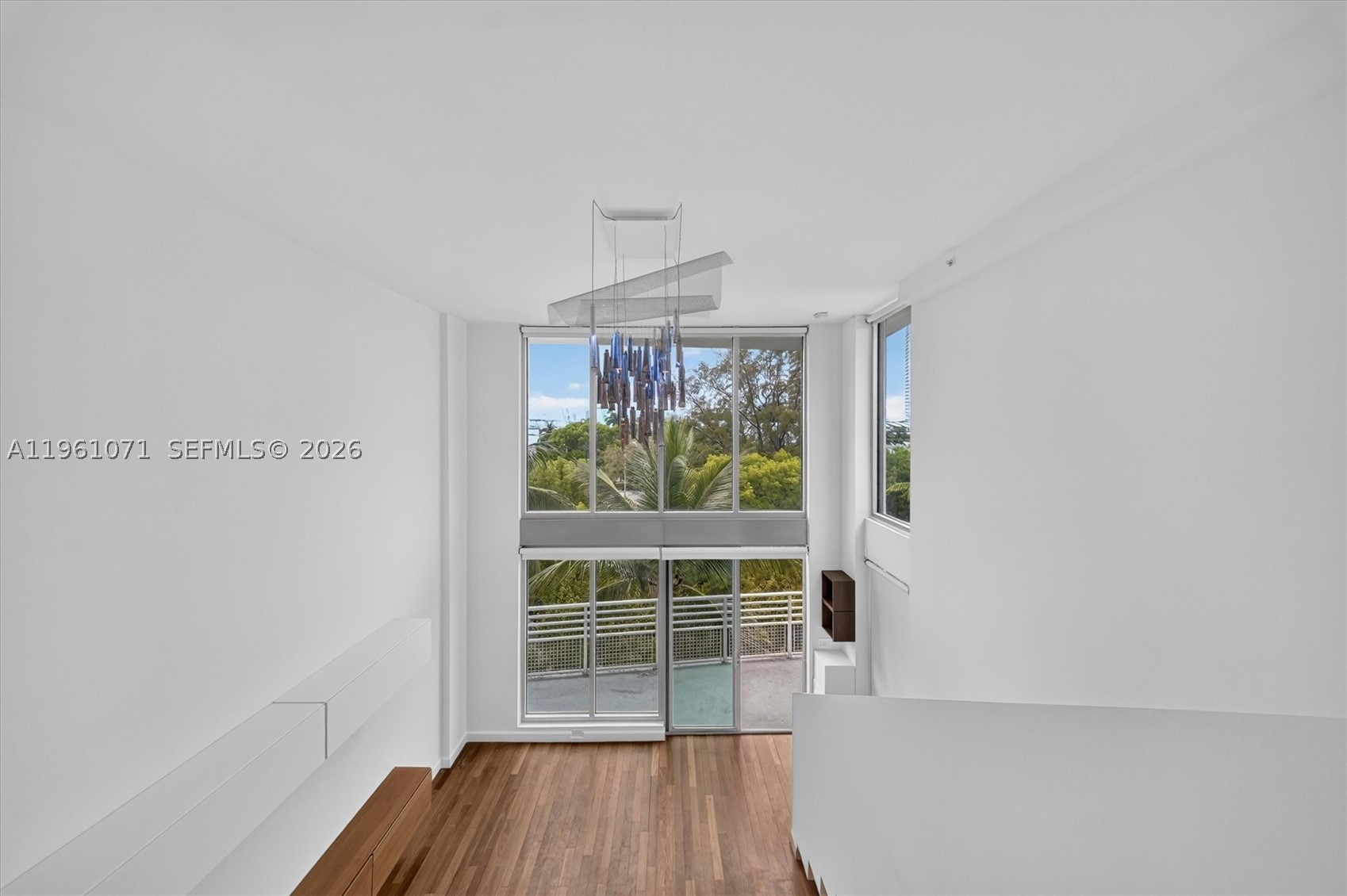 ABSOLUT CONDO - Residential