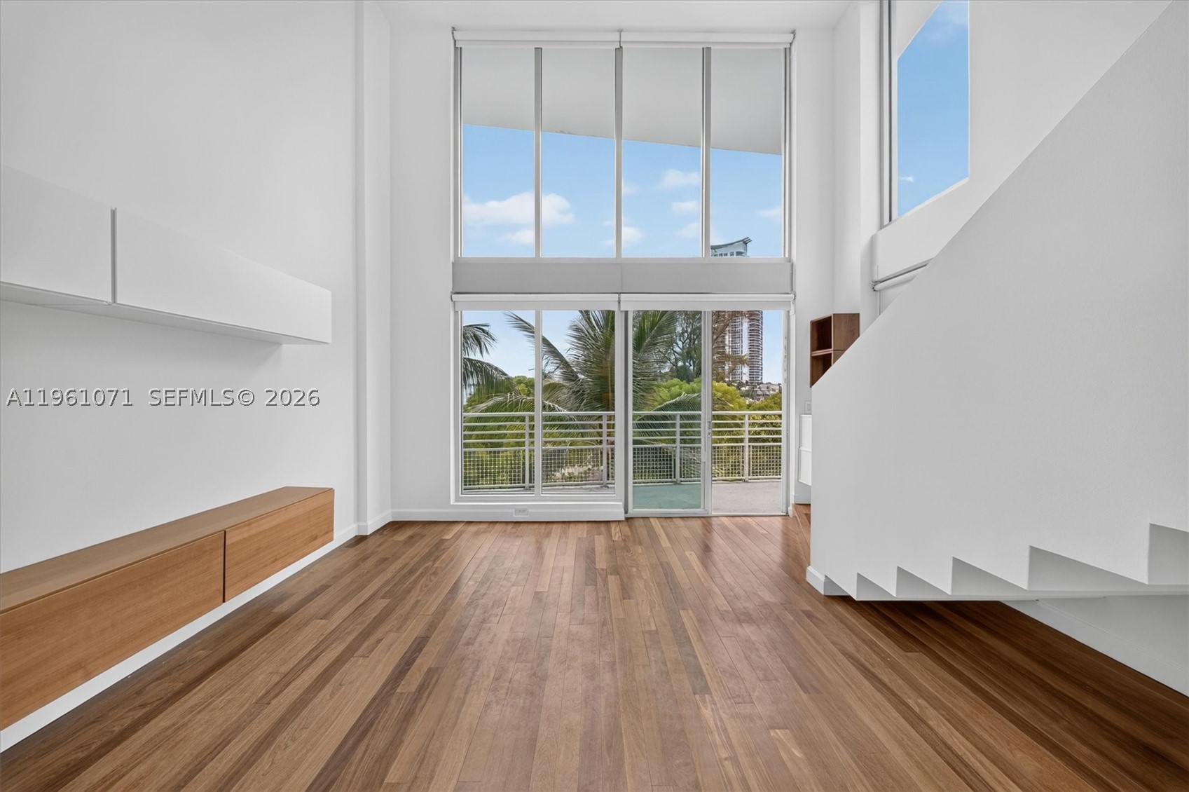 ABSOLUT CONDO - Residential