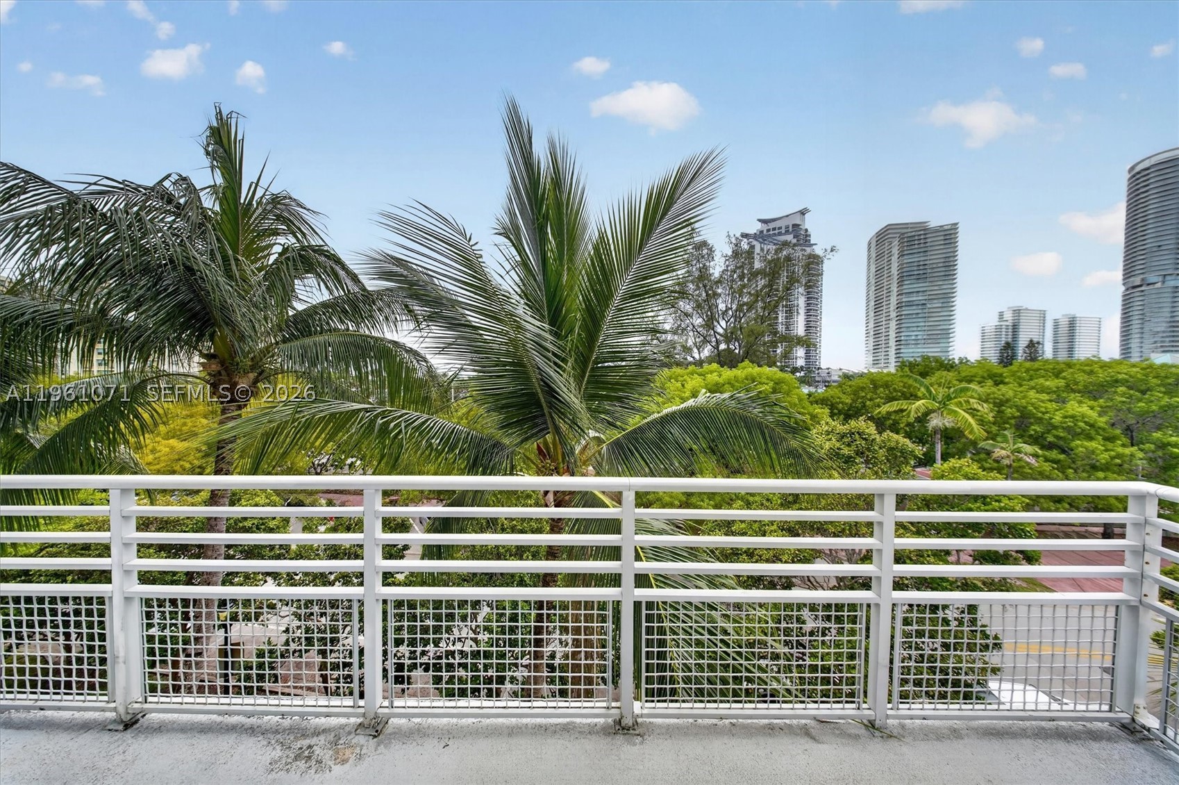 ABSOLUT CONDO - Residential