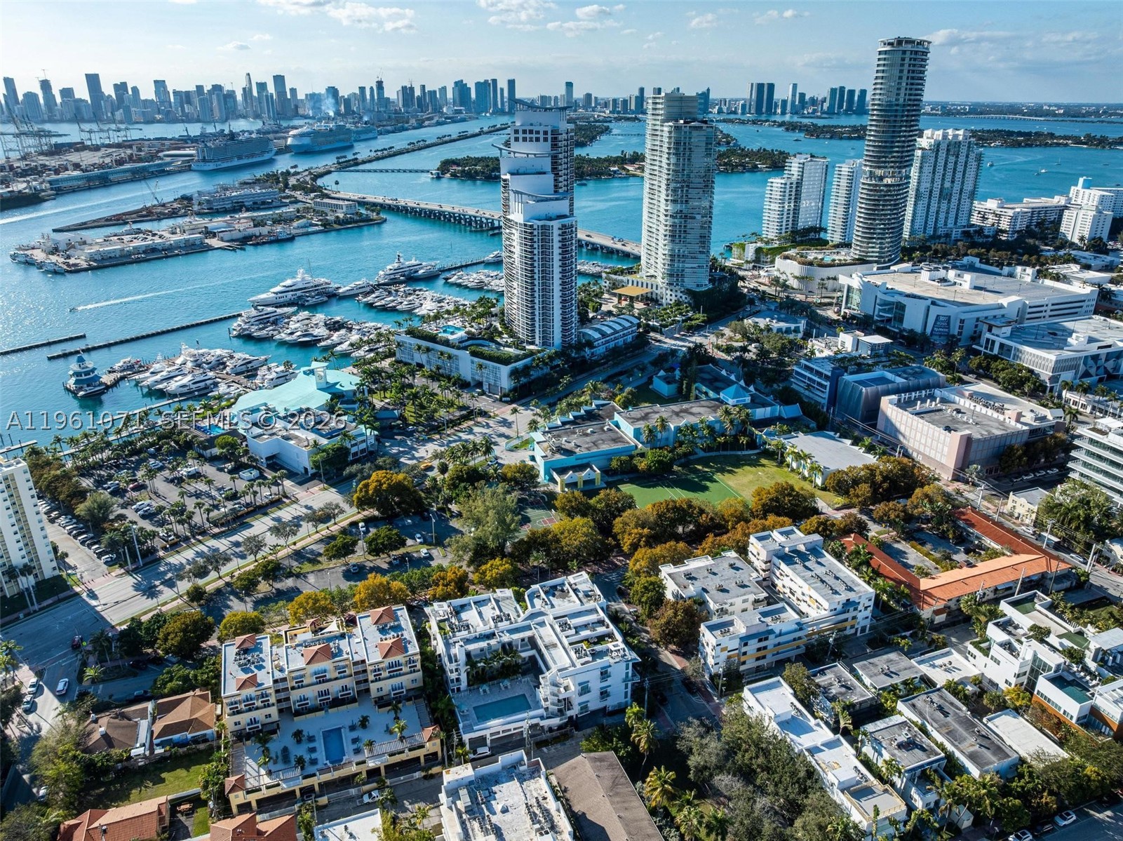ABSOLUT CONDO - Residential
