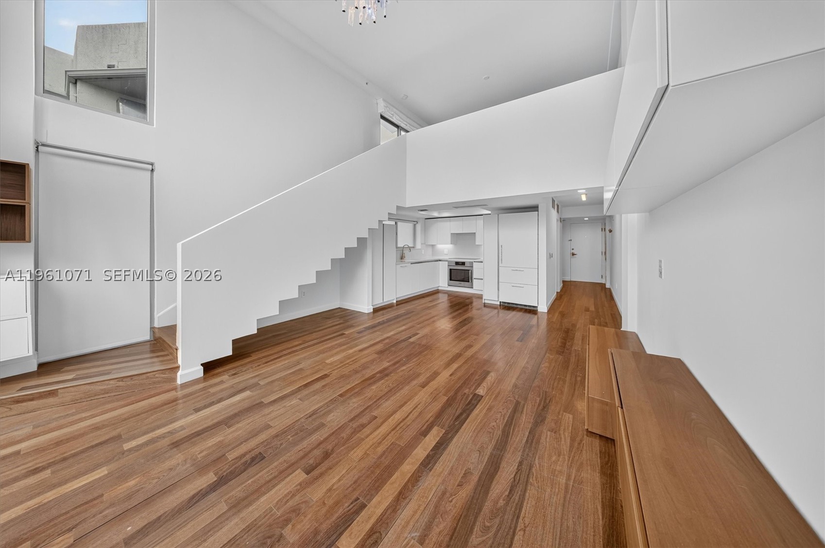 ABSOLUT CONDO - Residential