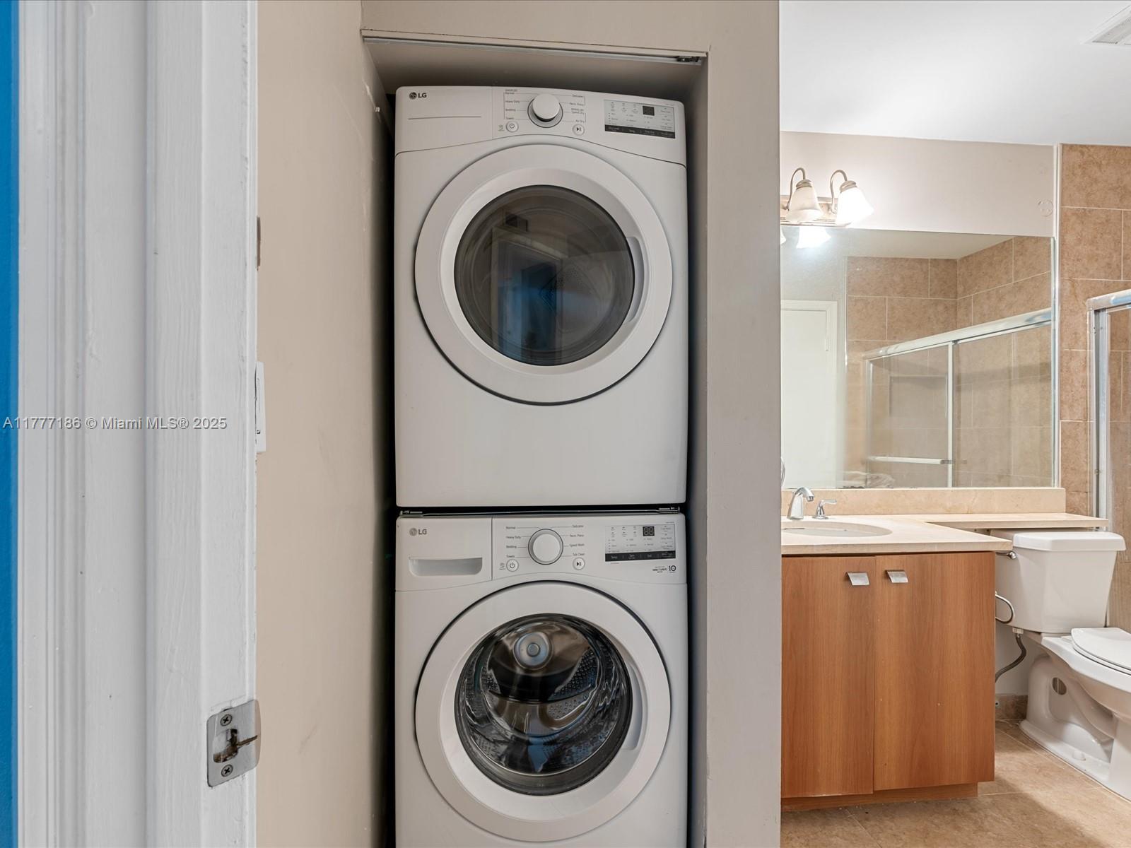 BAHIA AT DELRAY CONDO - Residential Lease