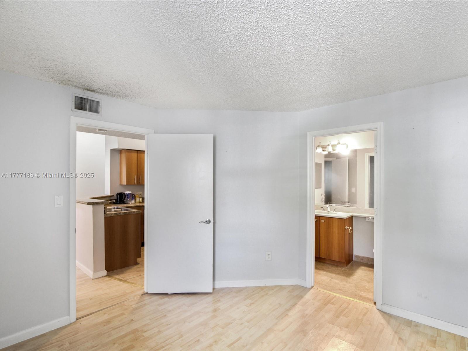 BAHIA AT DELRAY CONDO - Residential Lease