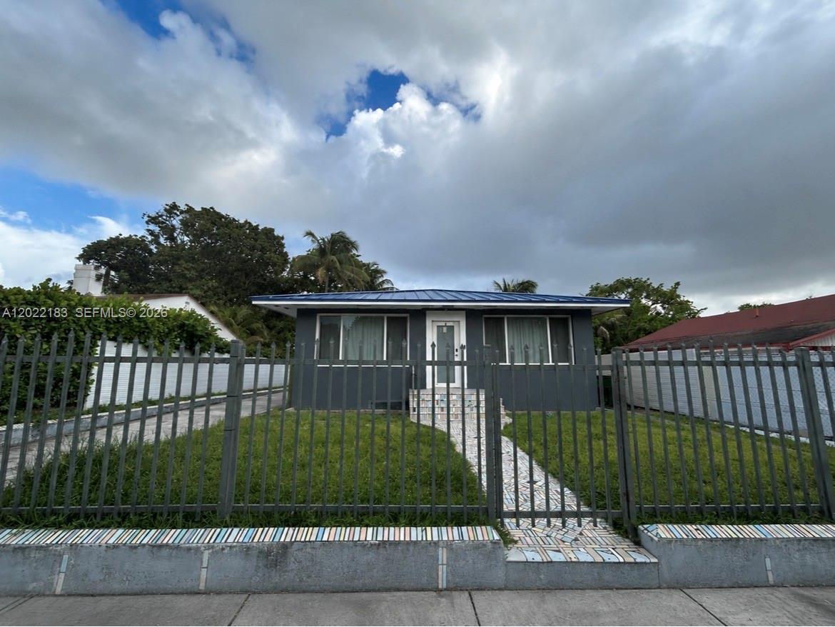 (Value added )Remodeled Duplex with Massive Potential!
Exceptional Investment in the highly sought-after Midtown area, ideally located and close to everything. This property offers a unique blend of immediate appeal and unparalleled development potential.
Key Features:
Remodeled Front Unit: The existing boasts a beautifully remodeled 3-bedroom, 2-bath layout, rented at $2,800.00. And a 1 bedroom 1 bath unit rented at $1,900.
 Enjoy the peace of mind provided by a brand new metal roof and impact-rated windows.
Unrivaled Potential: Zoned for up to 9 units, the property includes an existing permitted structure in the back, a blank canvas for two additional 1-bedroom, 1-bath units pending build-out.

This is a developer's dream with significant value-add opportunity. Contact today to explore the possibilities!
