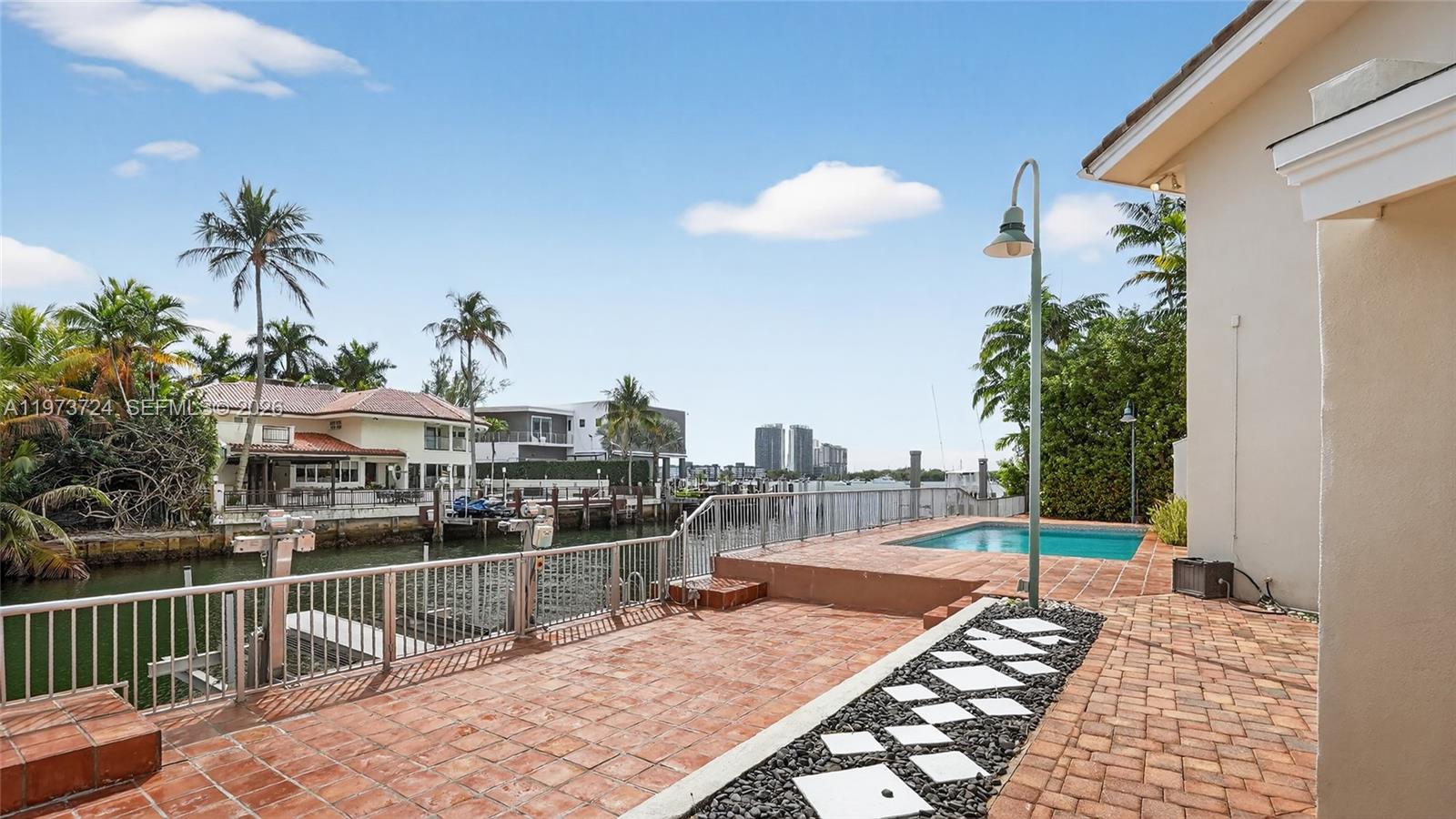 EASTERN SHORES 1ST ADDN - Residential