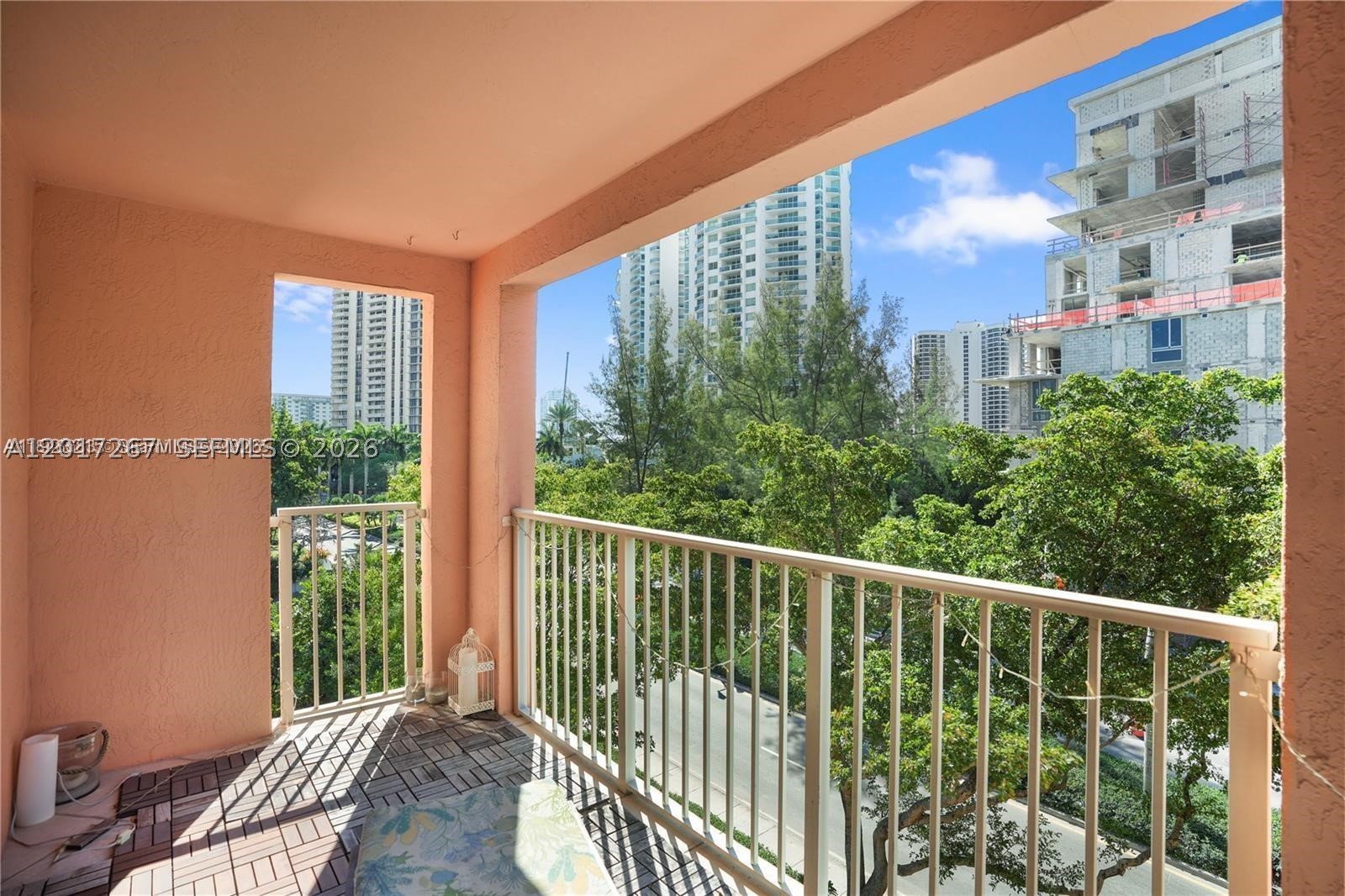 THE YACHT CLUB AT AVENTUR - Residential