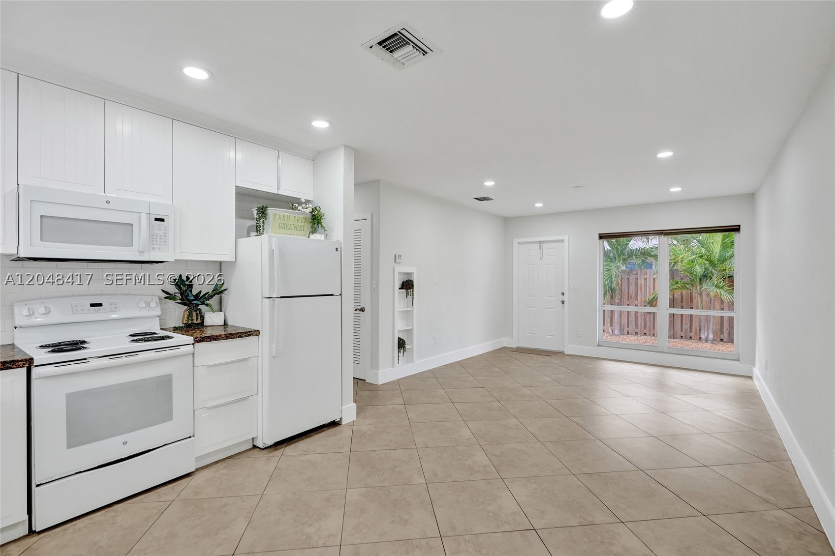 Coral Shores - Residential Lease