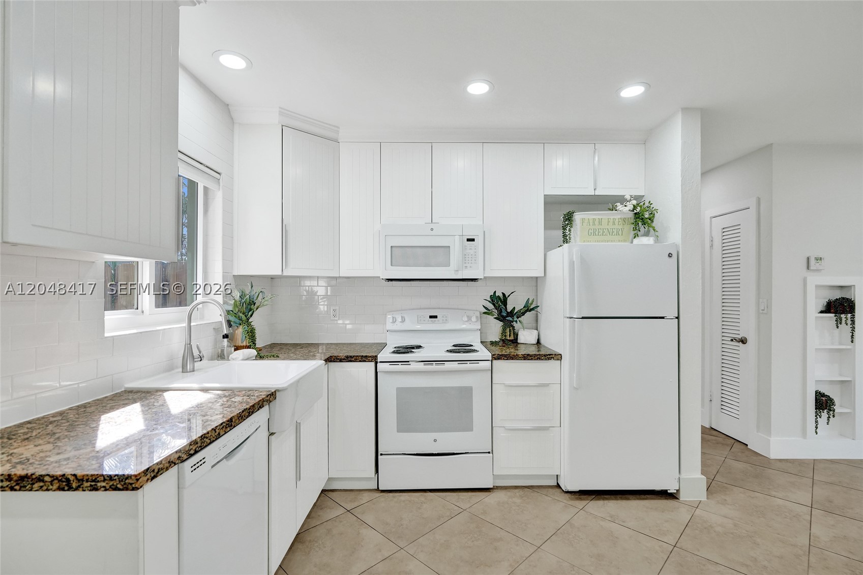 Coral Shores - Residential Lease