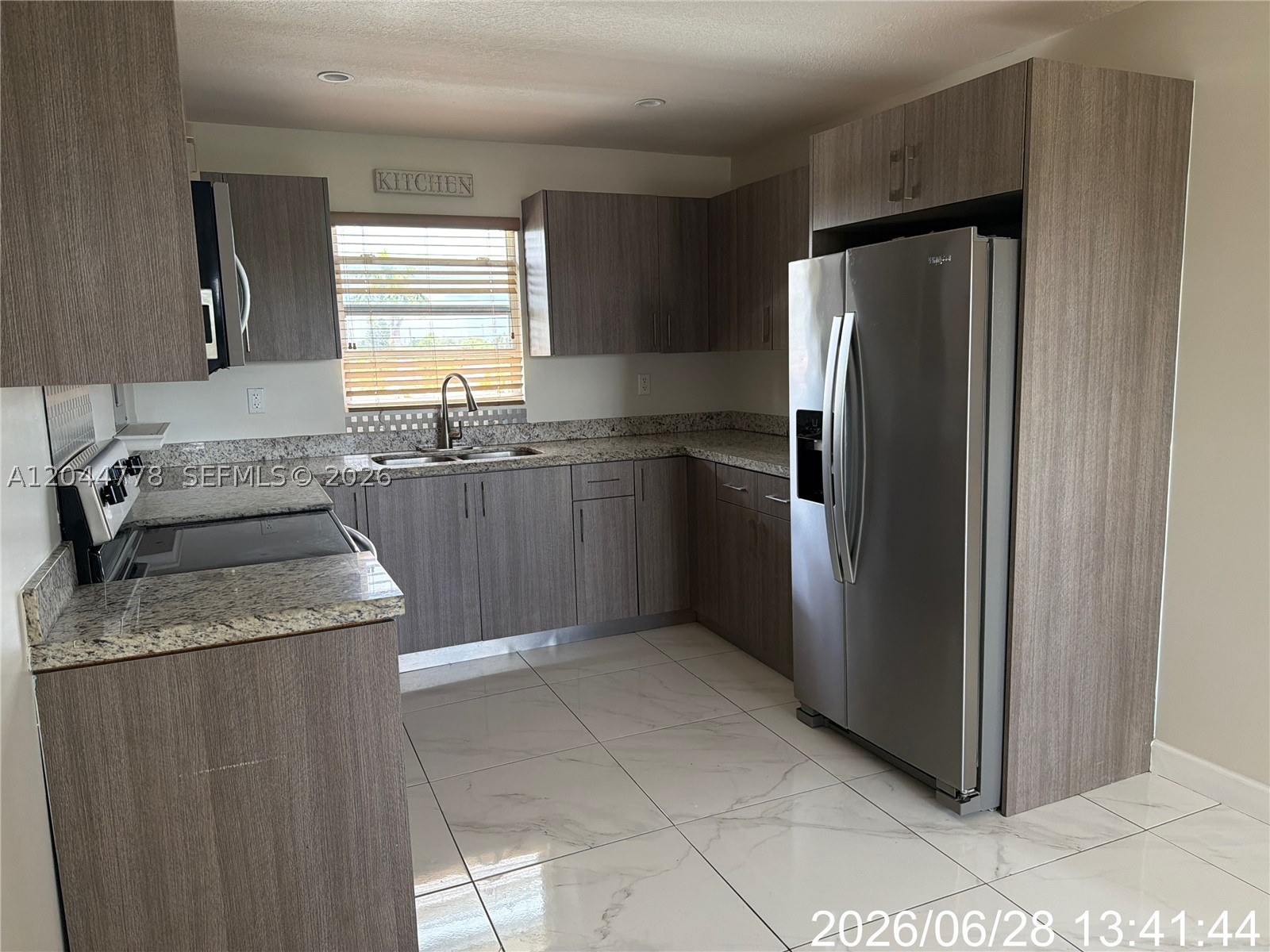 BELMONA PARK - Residential Lease