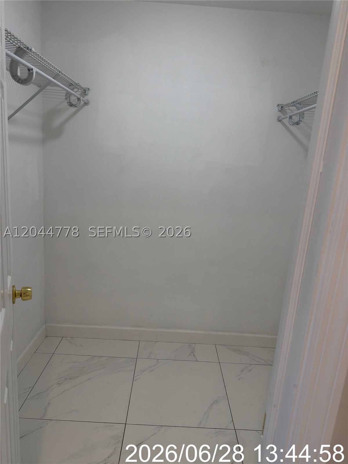 BELMONA PARK - Residential Lease
