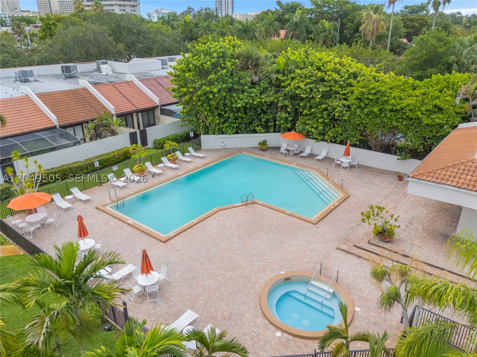 DADELAND WALK - Residential Lease