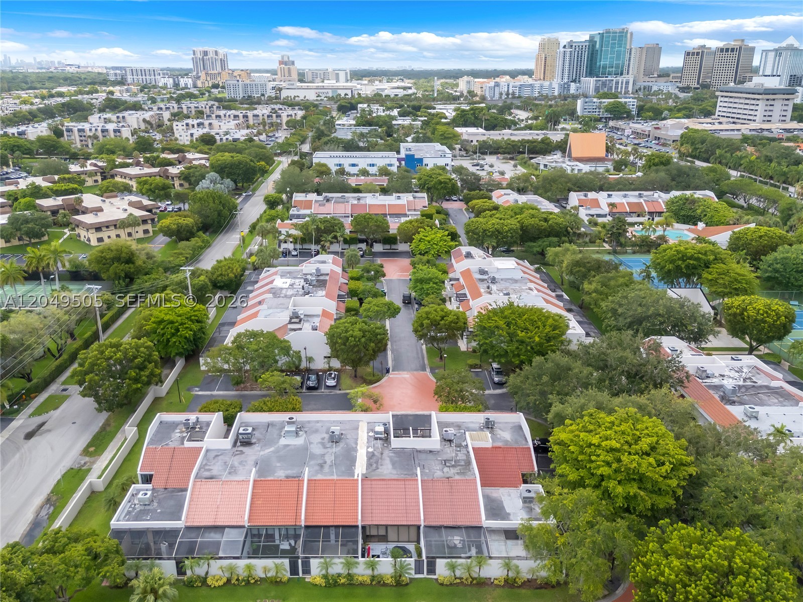 DADELAND WALK - Residential Lease