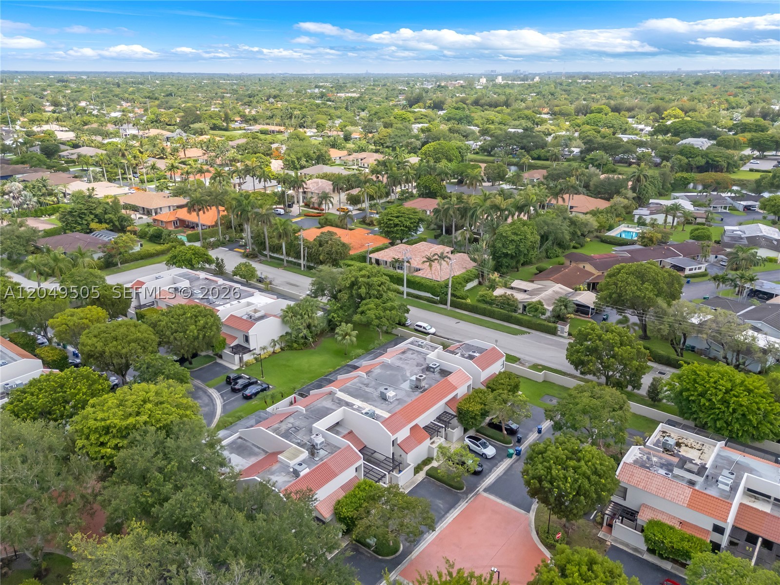 DADELAND WALK - Residential Lease