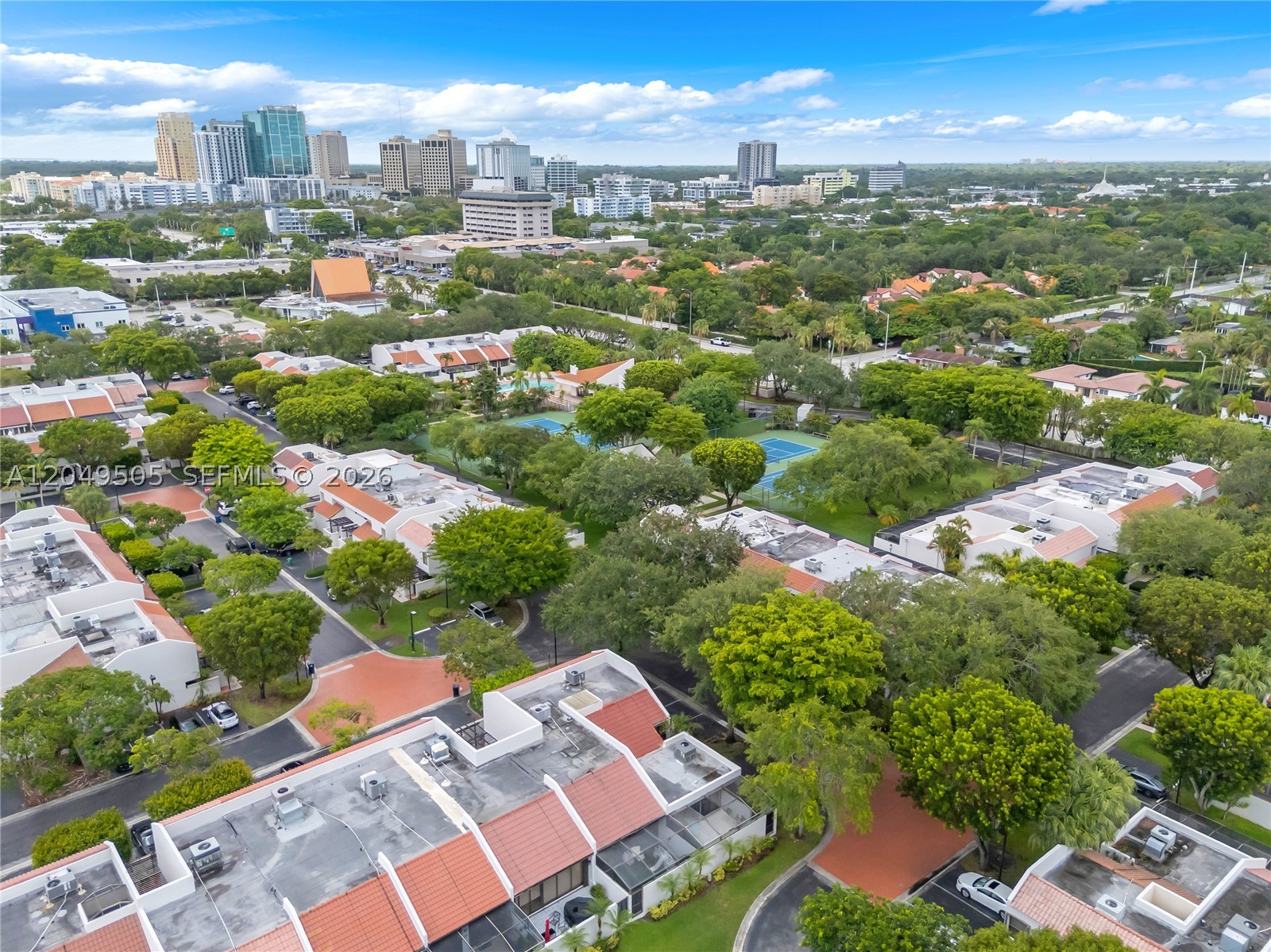 DADELAND WALK - Residential Lease
