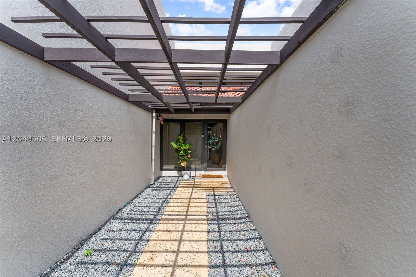 DADELAND WALK - Residential Lease