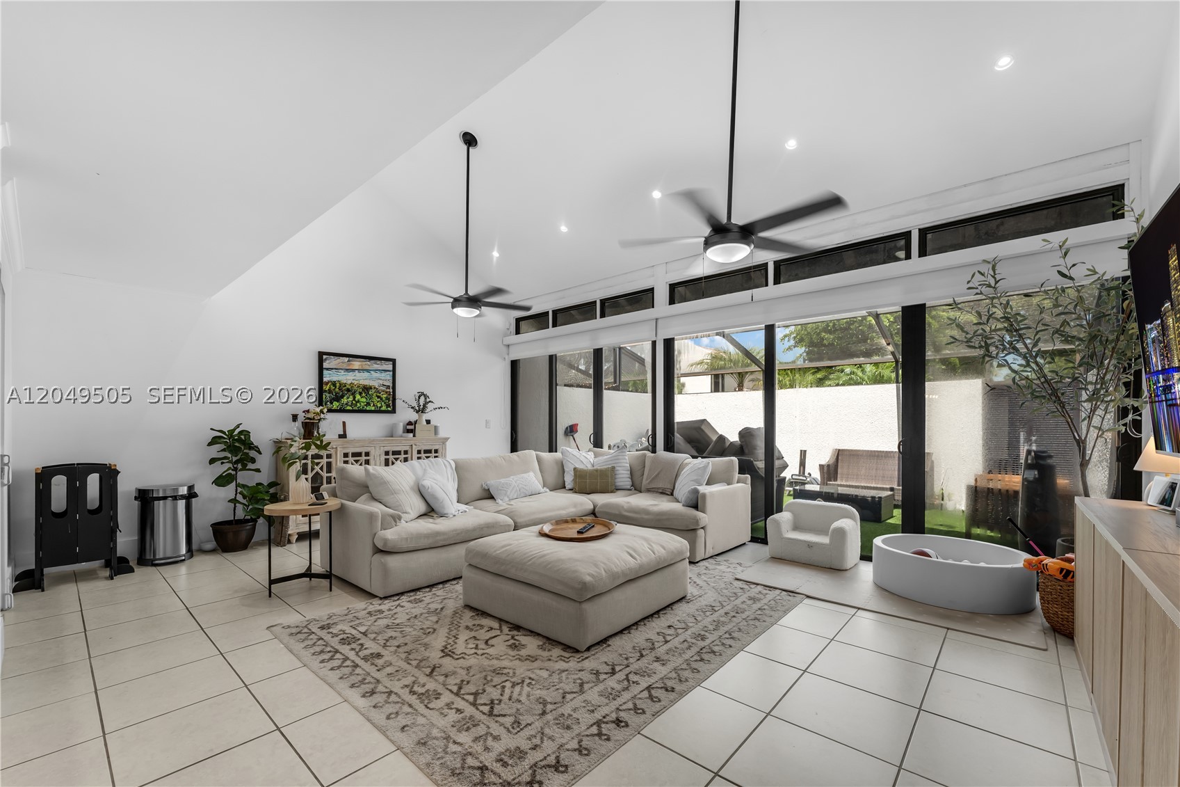 DADELAND WALK - Residential Lease