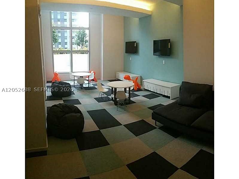 MILLECENTO - Residential Lease