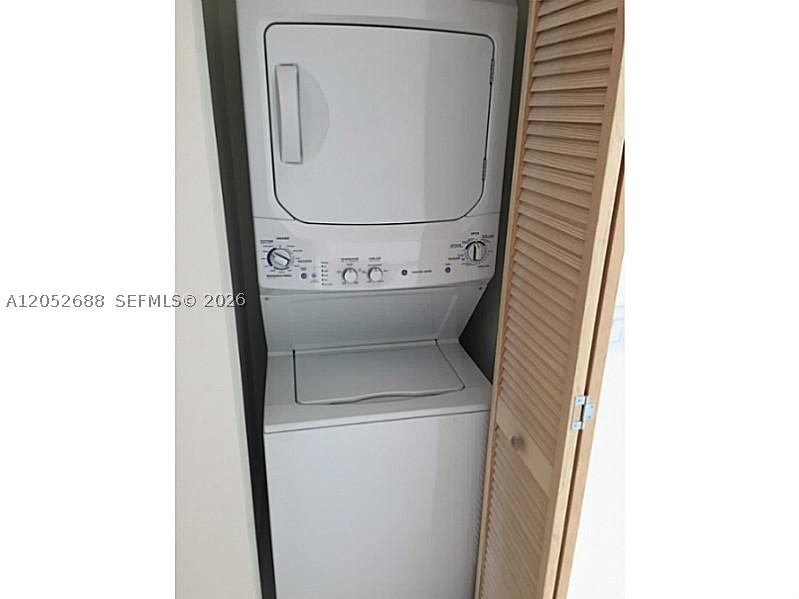 MILLECENTO - Residential Lease