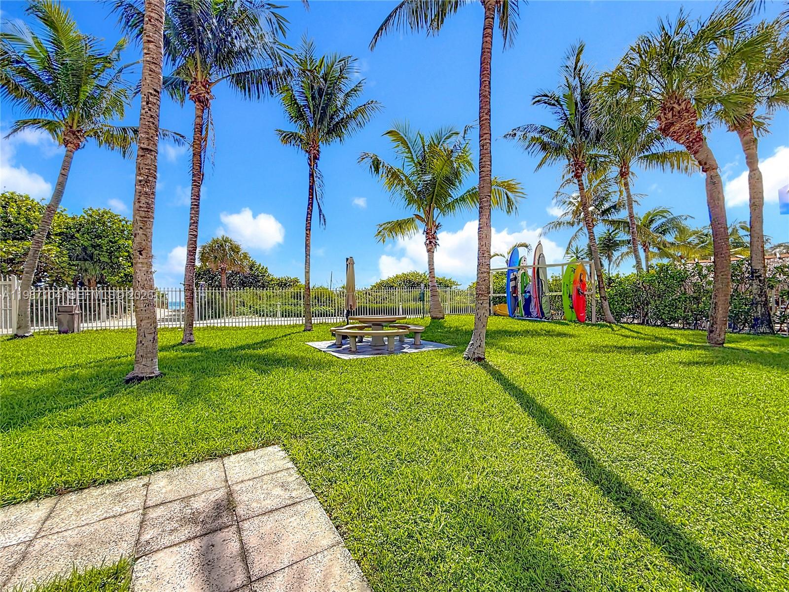 LE TRIANON CONDO - Residential