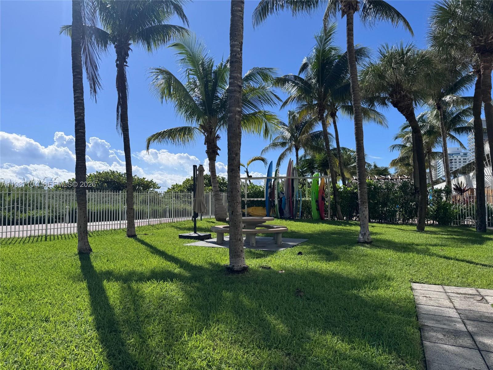LE TRIANON CONDO - Residential