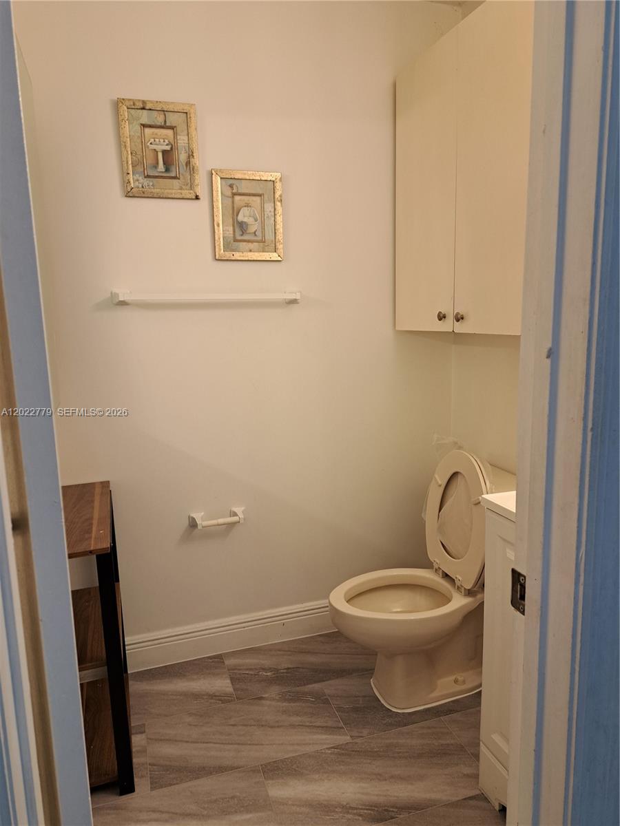 TERRA LAKE VILLAS CONDO - Residential Lease