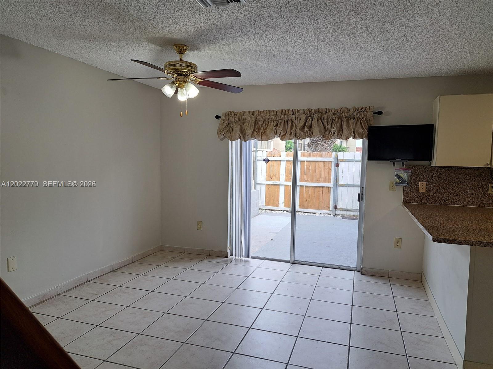 TERRA LAKE VILLAS CONDO - Residential Lease