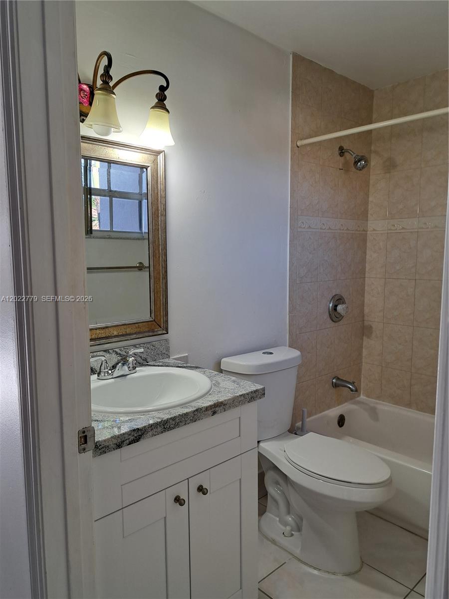 TERRA LAKE VILLAS CONDO - Residential Lease