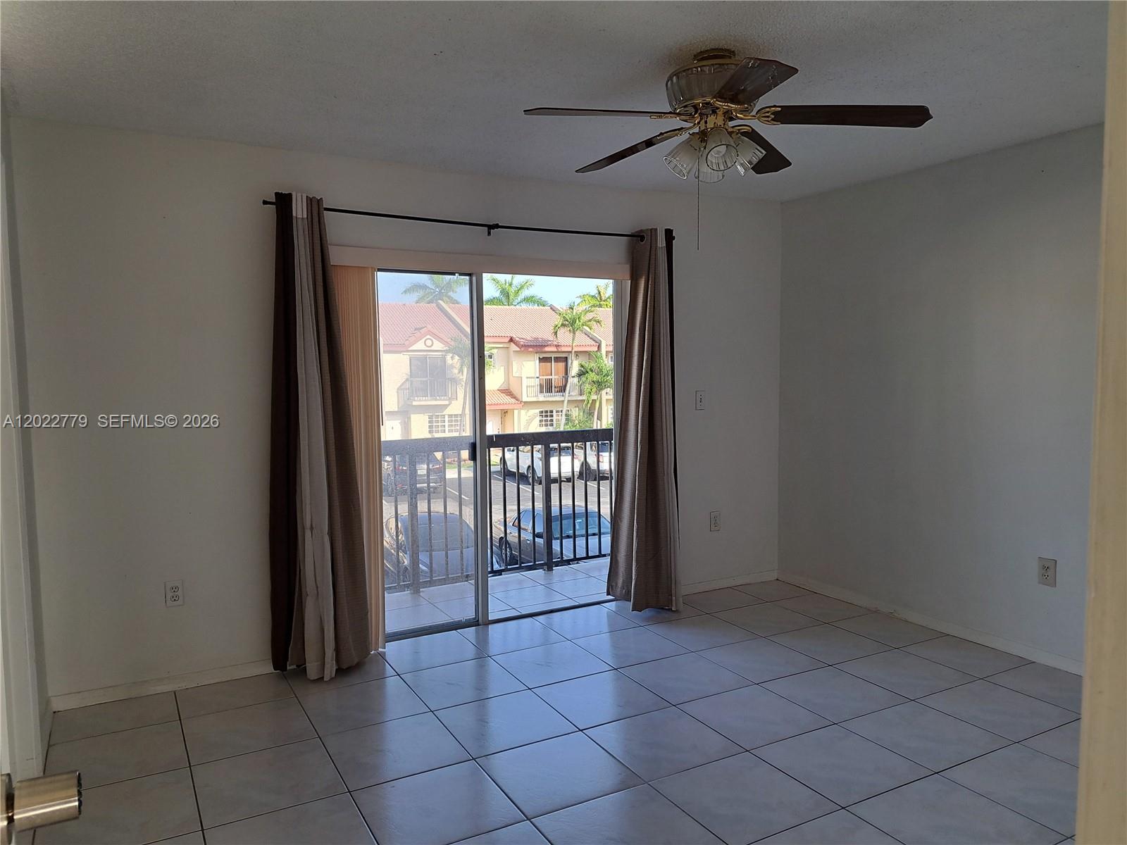 TERRA LAKE VILLAS CONDO - Residential Lease