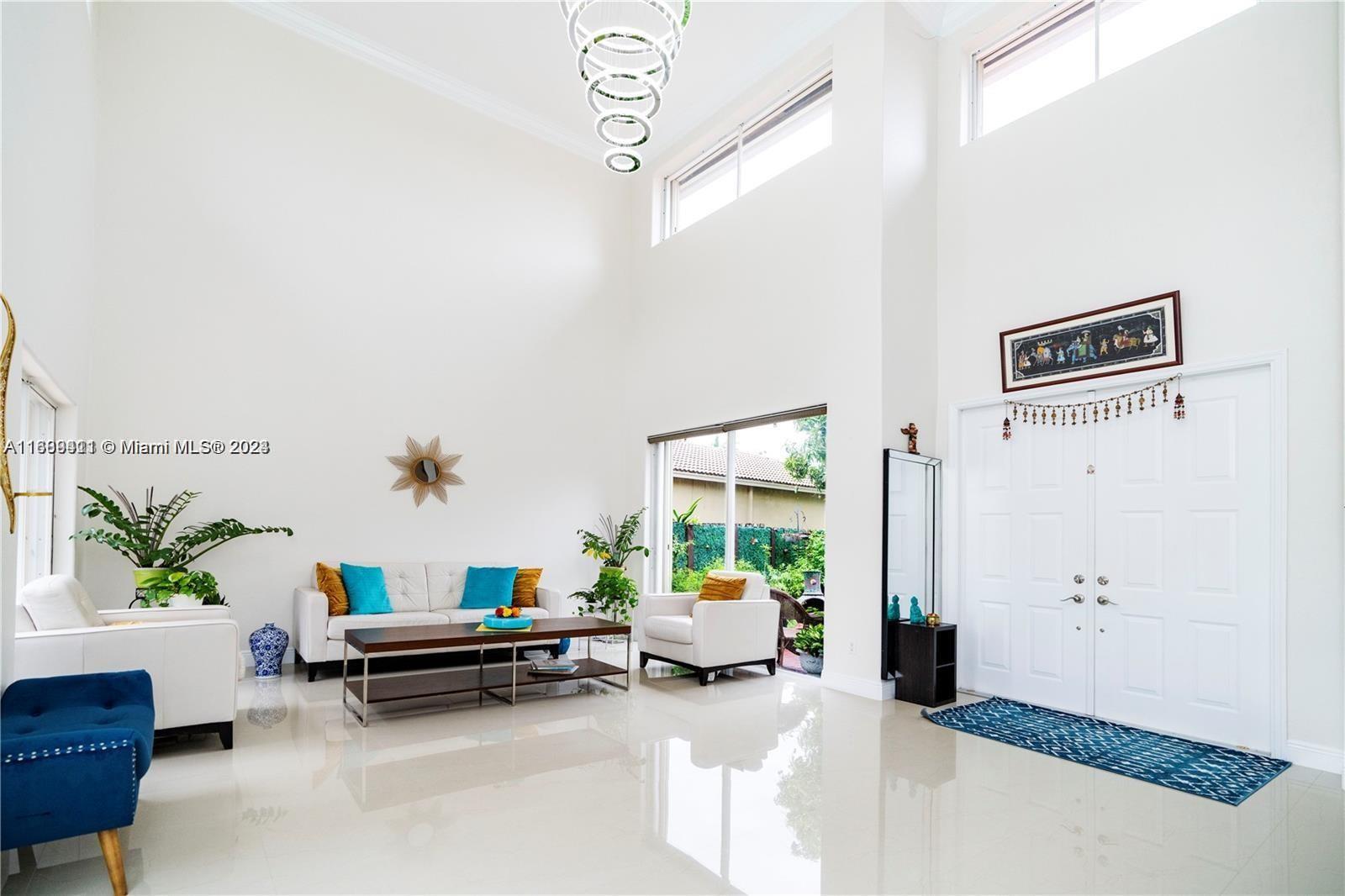 SAPPHIRE POINTE - DIAMOND - Residential Lease