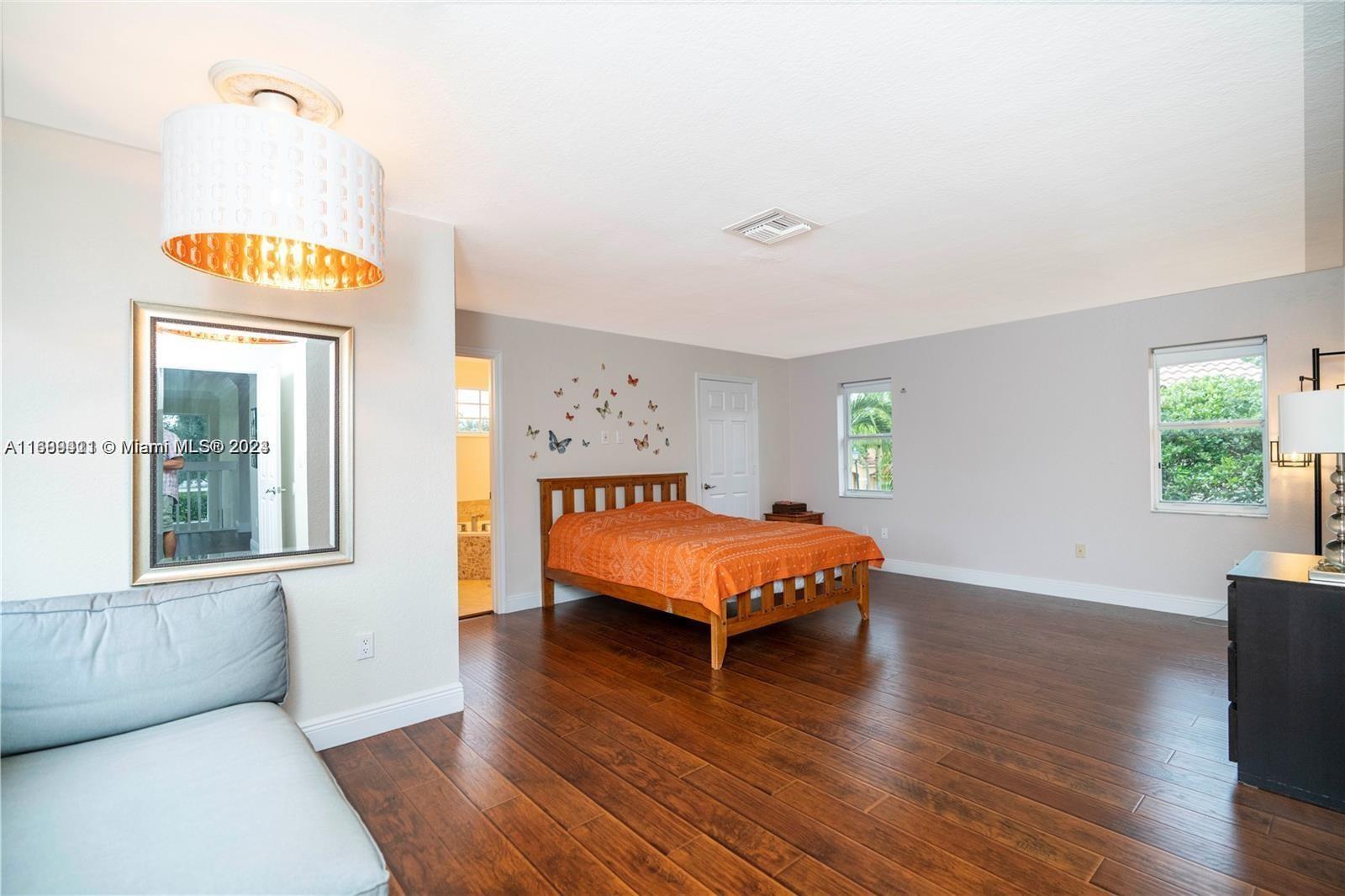 SAPPHIRE POINTE - DIAMOND - Residential Lease