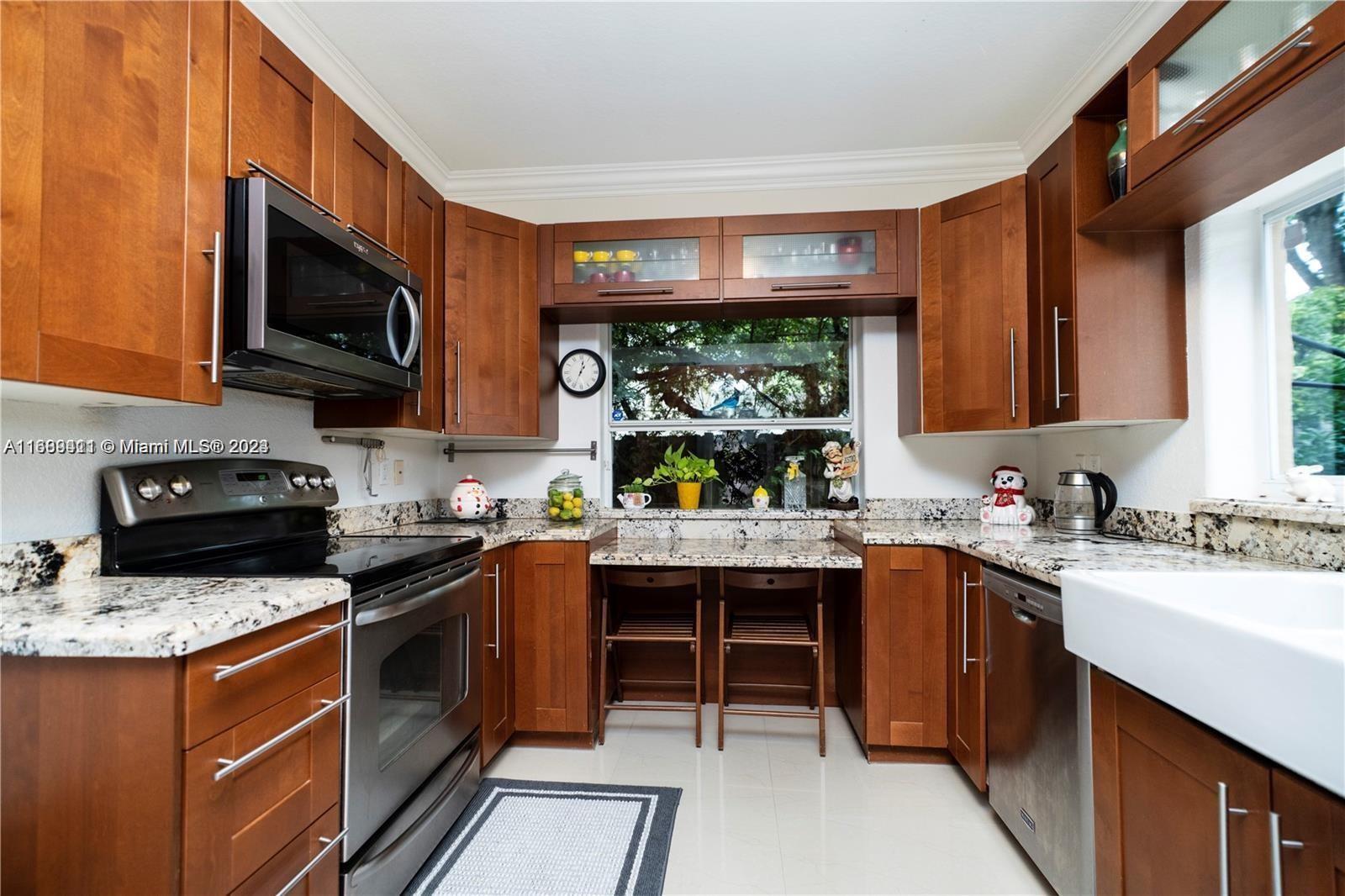 SAPPHIRE POINTE - DIAMOND - Residential Lease