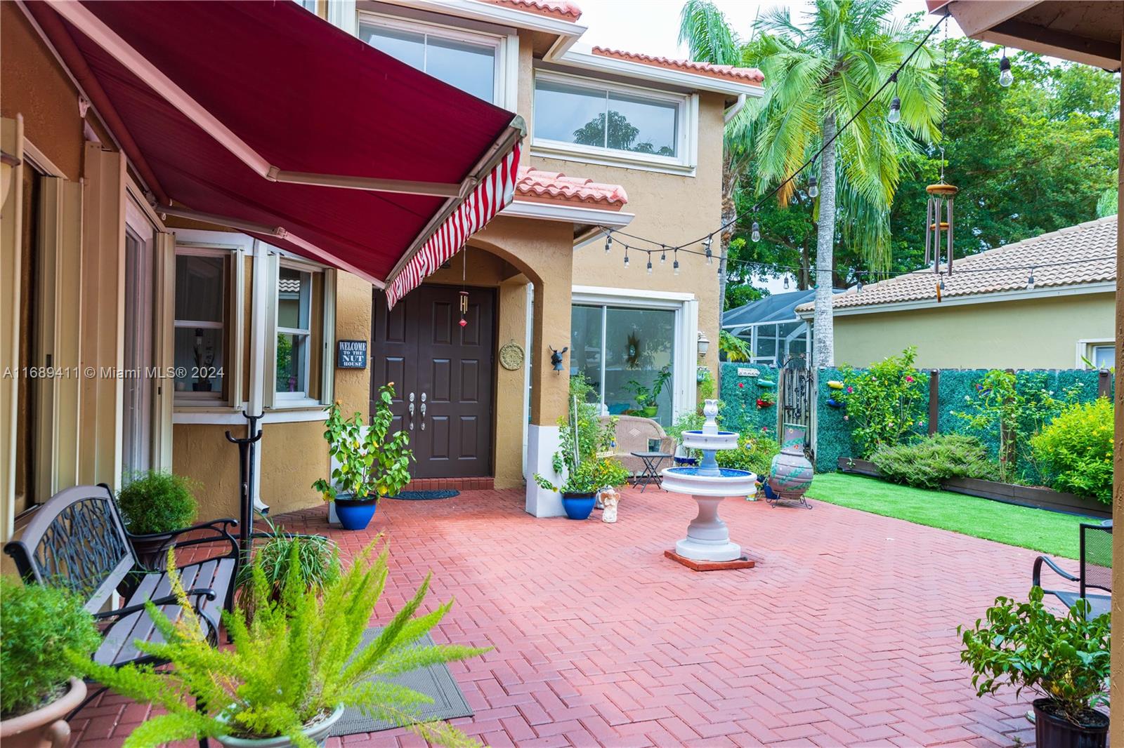 SAPPHIRE POINTE - DIAMOND - Residential Lease